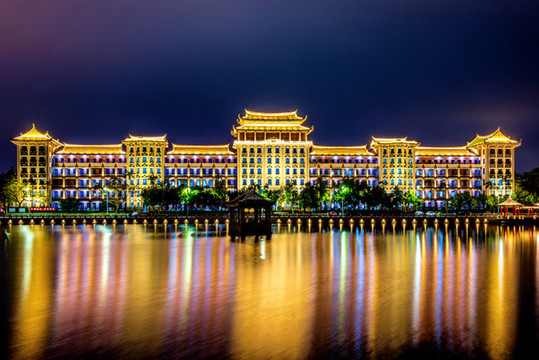 中國福建廈門集美學(xué)村夜景