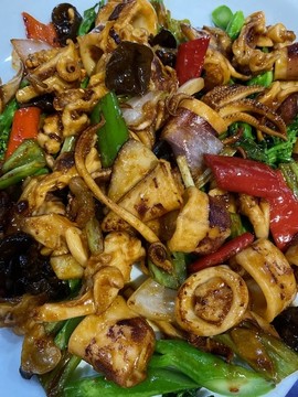 菜遠(yuǎn)炒鮮魷