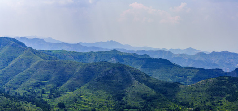 青山