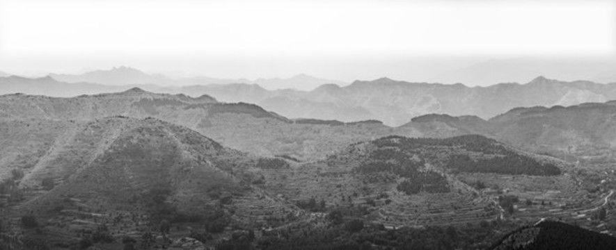 水墨山