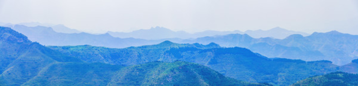 群山