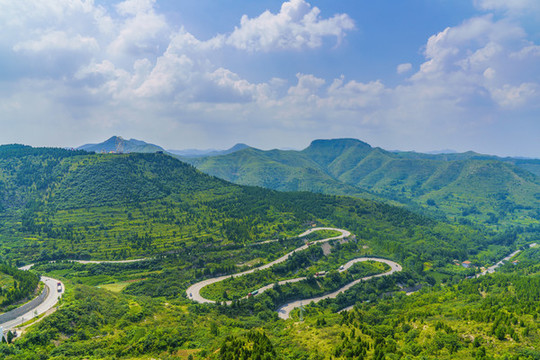 青州牛角嶺盤山路