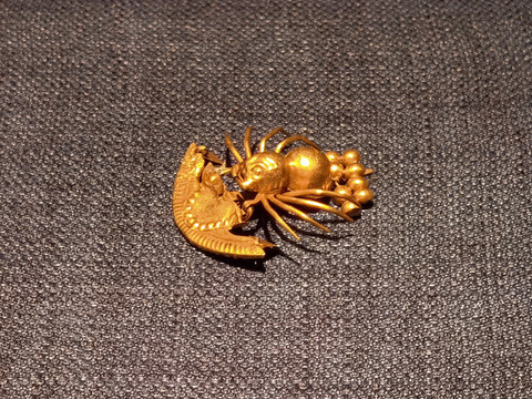 蜘蛛與蛛卵形狀黃金首飾