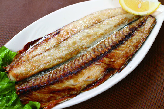 烤魚(yú)