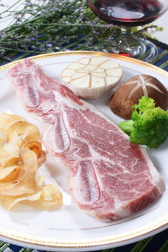 牛仔骨