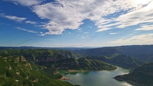 汾河二庫藍天白云崇山峻嶺