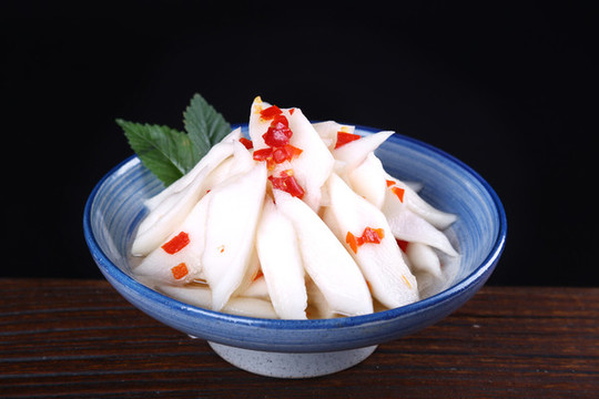 泡白蘿卜