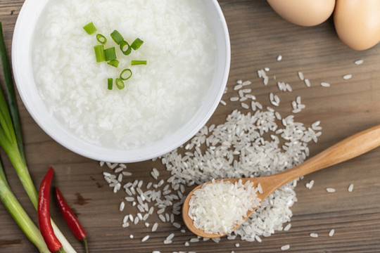 傳統(tǒng)美食大米粥