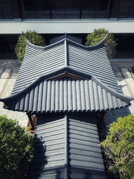 屋檐