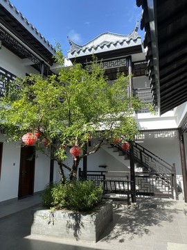 別墅小院子