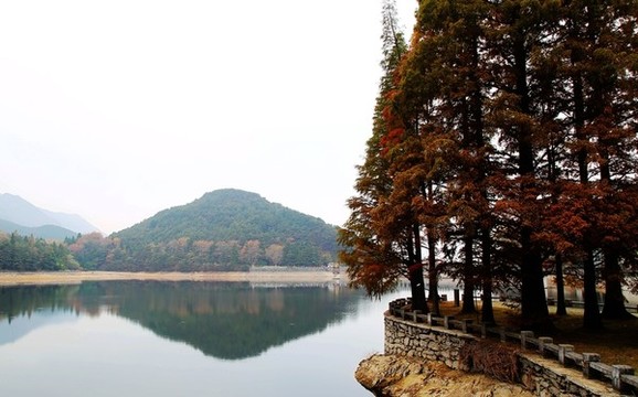 秋色廬山