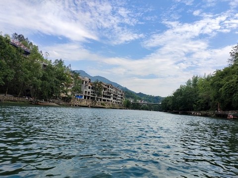 茶峒