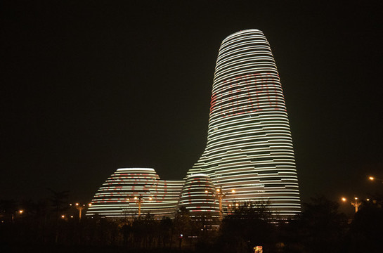 廣西新媒體中心夜景
