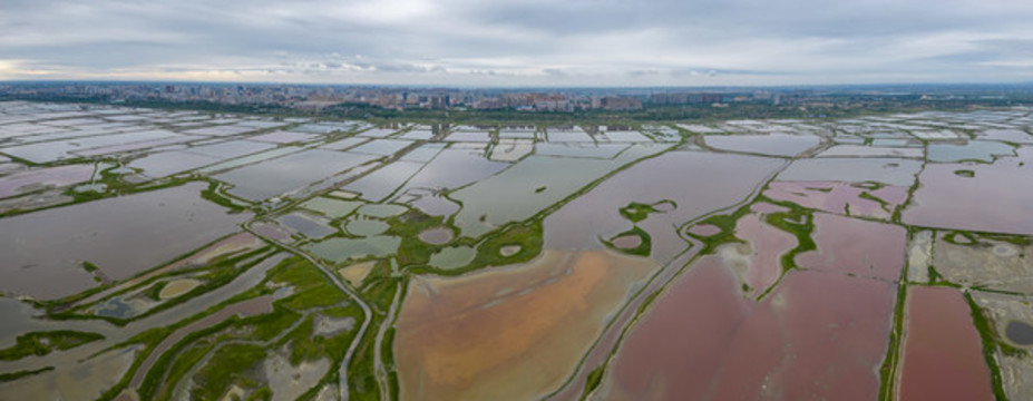 雨后的山西運(yùn)城鹽湖