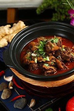 紅燒老鵝煲