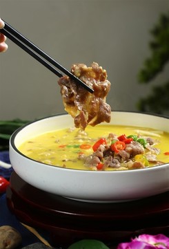 酸湯肥牛