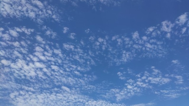 藍(lán)天白云