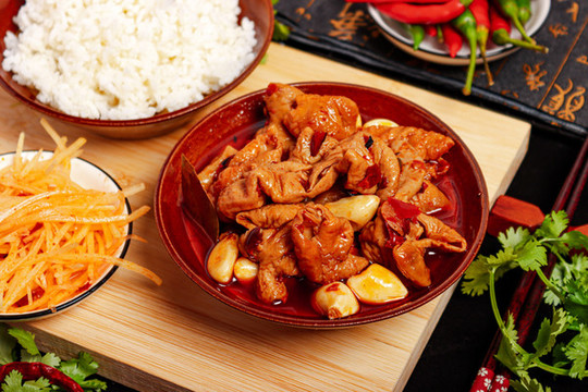 紅燒肥腸套飯