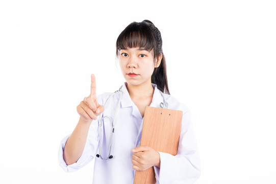 護(hù)士拿文件夾