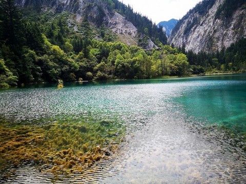 高山湖泊