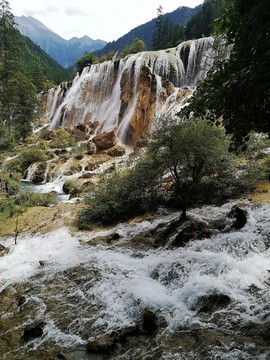 高山飛瀑