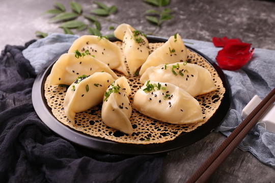 鮮肉鍋貼