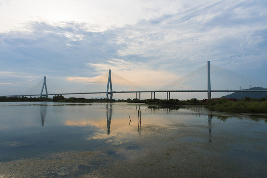 洪灣大橋