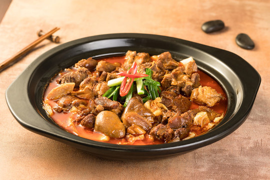 紅湯羊肉鍋