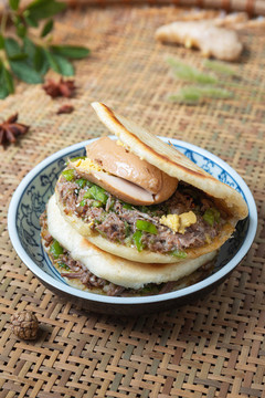 肉夾饃