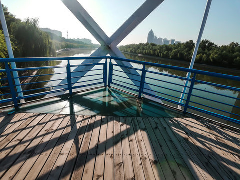 鋼構(gòu)橋
