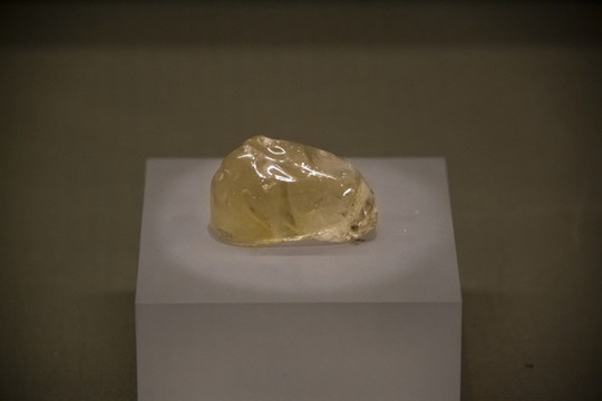 中國陜西歷史博物館黃寶石