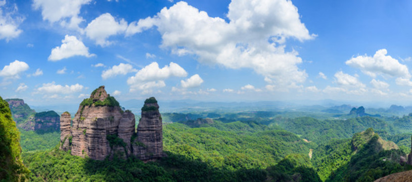 丹霞巴寨茶壺山全景