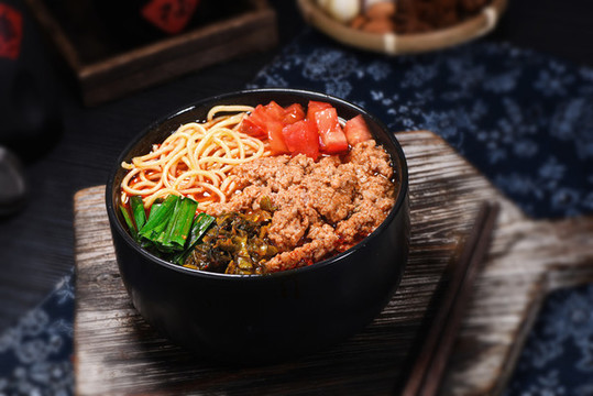 鮮肉面條