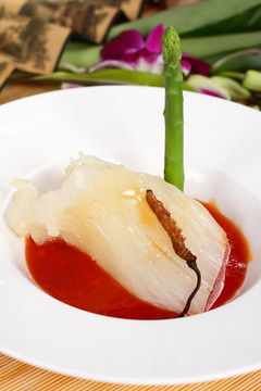 冬蟲草燉花膠