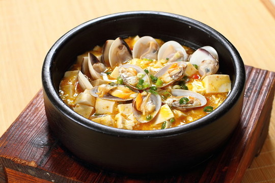 石鍋白貝煮豆腐
