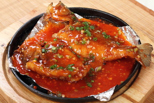 鐵板燒汁鱸魚
