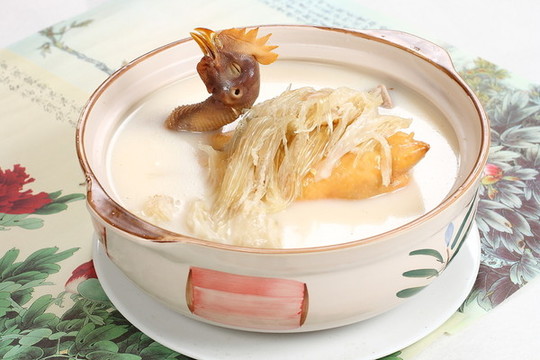 濃湯雞翅煲
