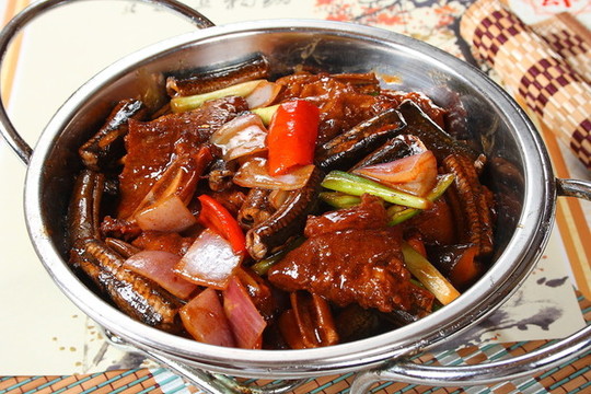 鍋?zhàn)绪X魚(yú)牛仔骨