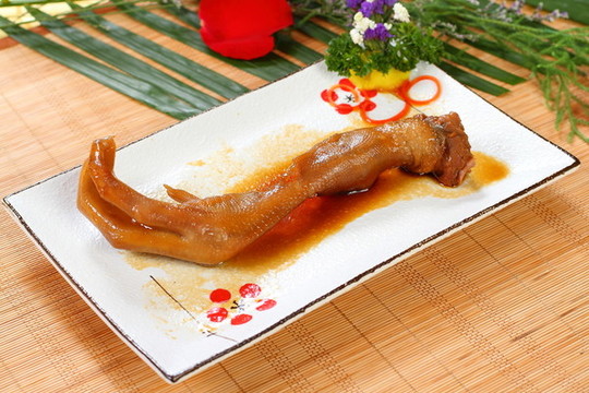 鹵水鵝掌
