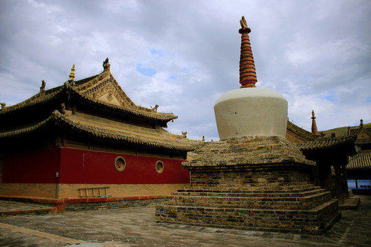 青海樂都瞿曇寺