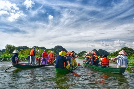 云南文山丘北普者黑山水風(fēng)光旅游