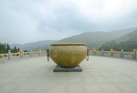 五臺山龍泉寺水缸