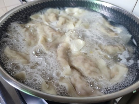 煮水餃