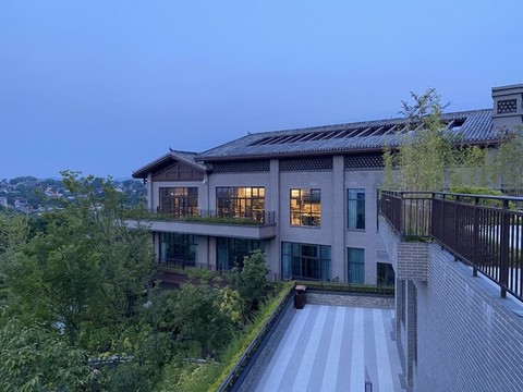 度假酒店