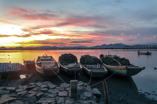 夕陽下小碼頭