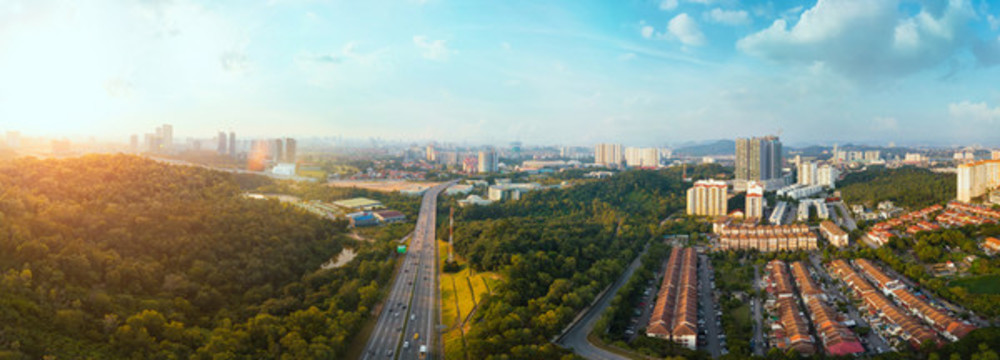 馬來西亞小城鎮(zhèn)夕陽云彩全景攝影照