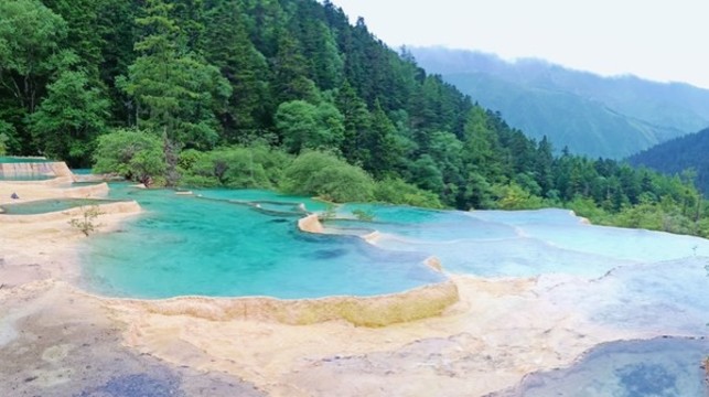 黃龍五彩池