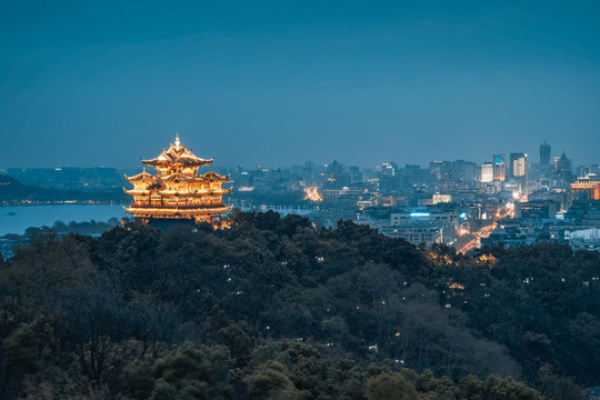 杭州城隍閣夜景