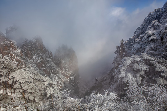 黃山夢筆生花筆架峰