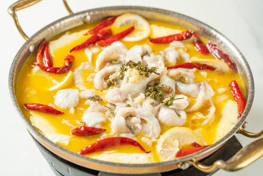 酸菜豆花魚